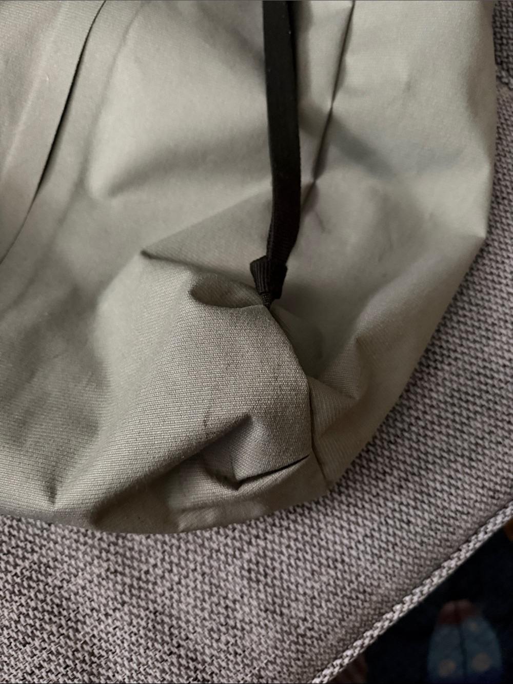 REI Cooperative Green Canvas Convertible Tote or Backpack - Picture 4 of 15